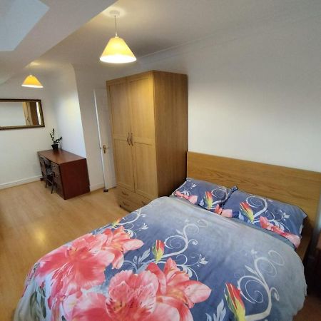 Ash Lawns Apartment Bolton Bagian luar foto