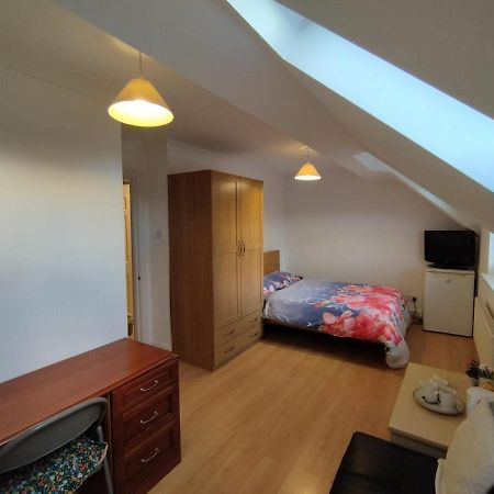 Ash Lawns Apartment Bolton Bagian luar foto